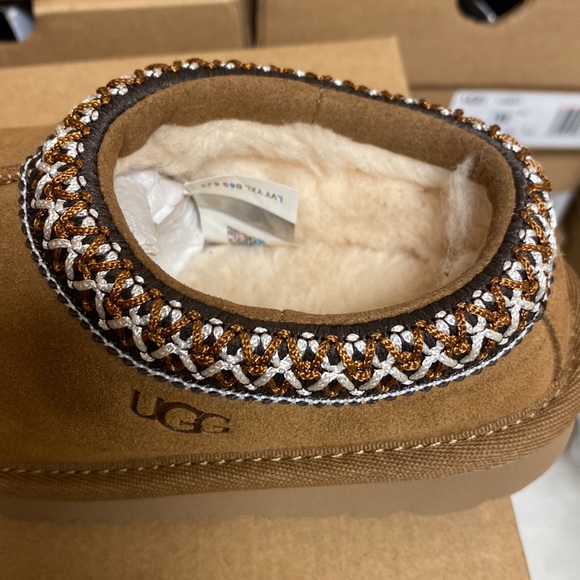 UGG Tasman II Kids Slipper - Picture 2 of 3